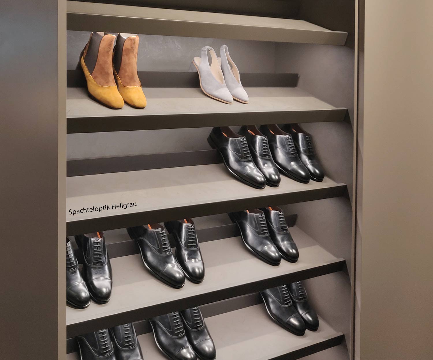 Moderner Livitalia Design Schuhschrank mit LED Beleuchtung