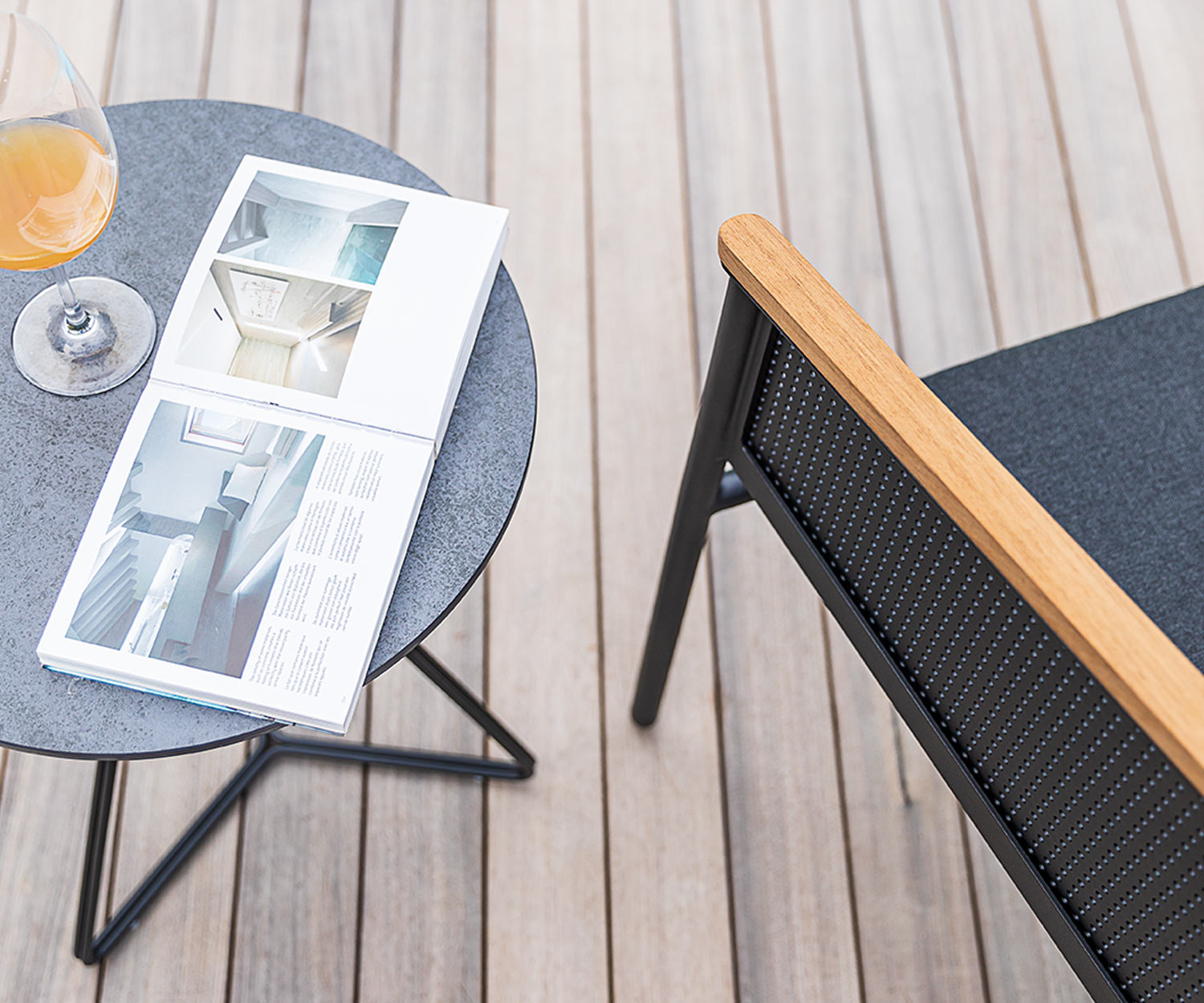 Wetterfester Oasiq Riad Design Loungesessel Anthrazit Gestell