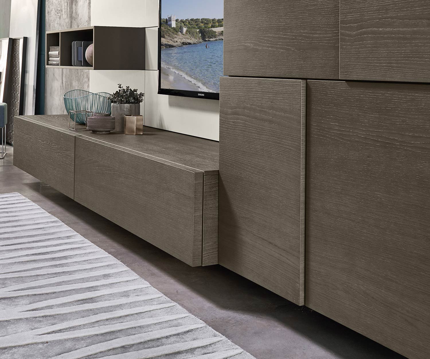 Exklusive Livitalia Design Wohnwand C34 mit Highboard in Eiche furniert