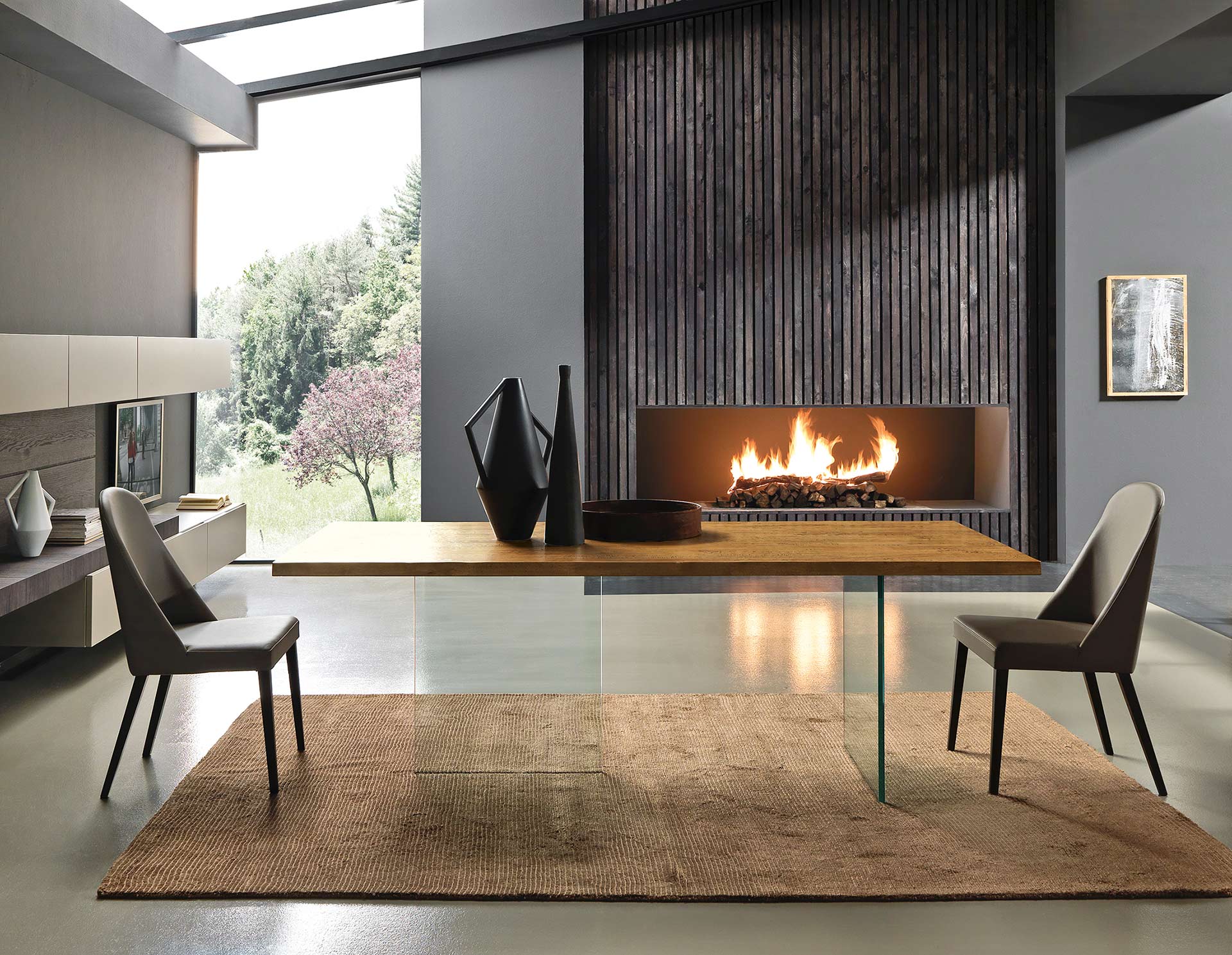 Design Massivholz Tisch mit Glasfu&szlig;