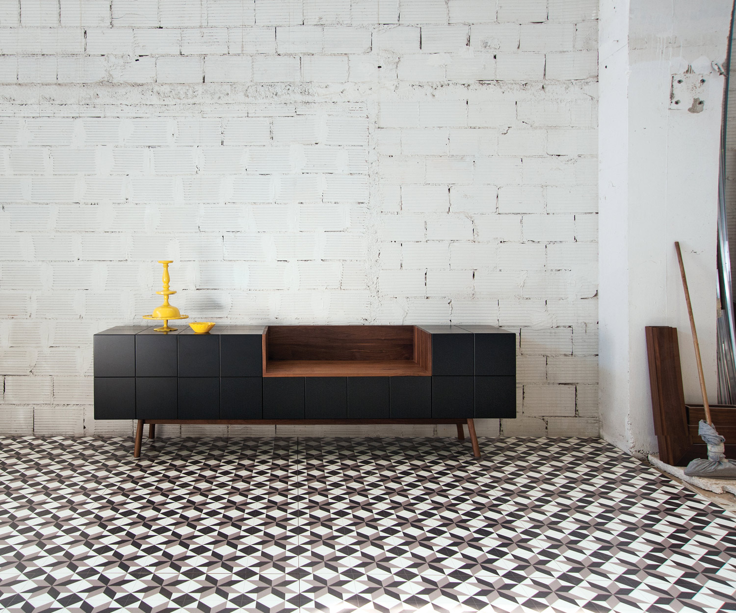 Exklusives al2 Designer Sideboard MOS I KO 003 A mit offenen Fach aus Massivholz
