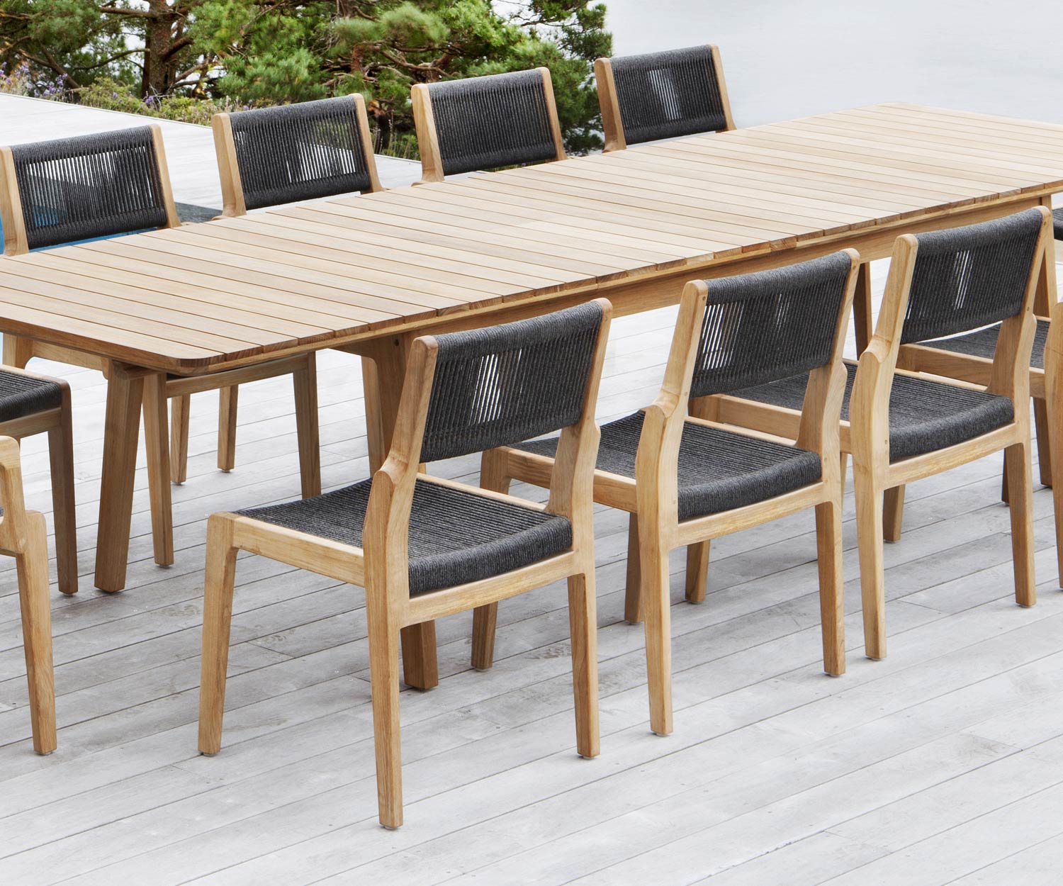 Moderner Oasiq Skagen Design Terrassenstuhl aus wetterfestemTeak