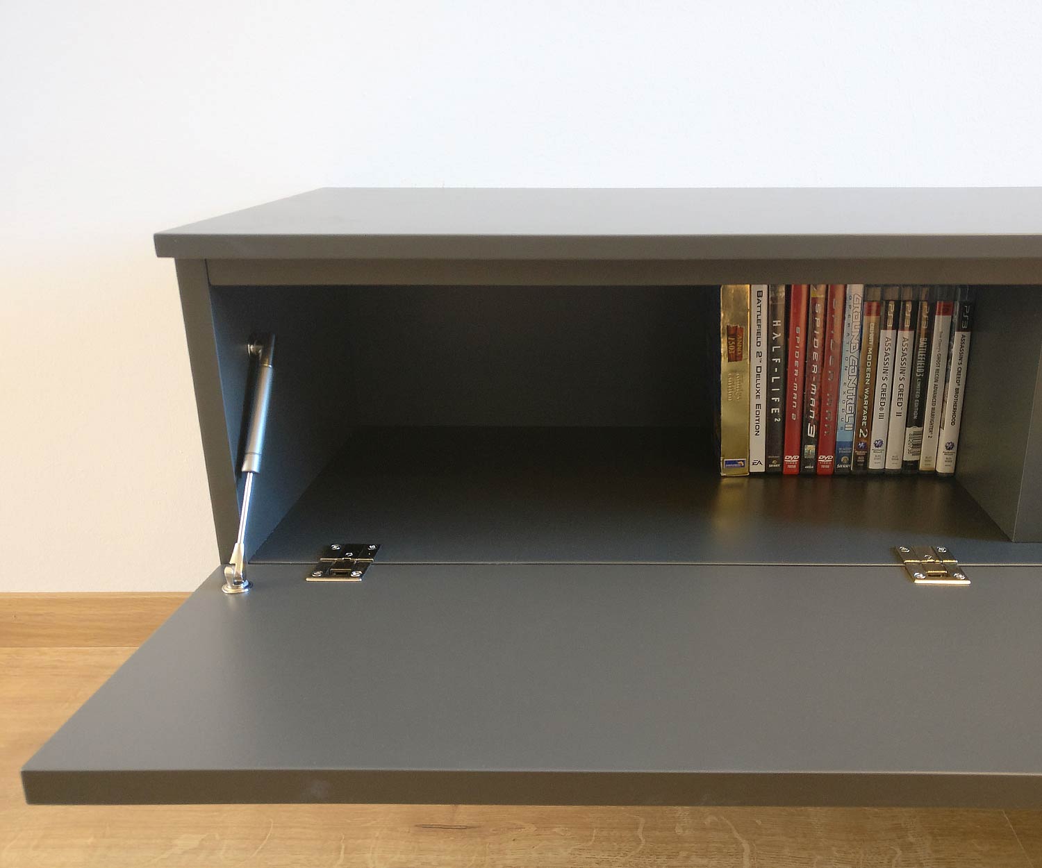Livitalia Vesa Design Lowboard Konfigurator im Detail Klapptür offen