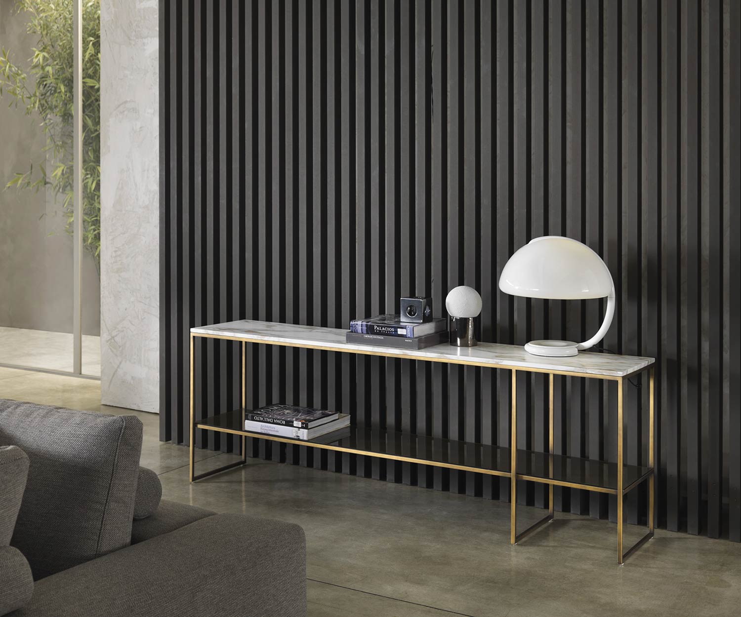 Rechteckige Konsole Frame von Marelli mit Messing Gestell Glasplatte Calacatta Marmor