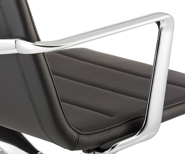 Moderner ICF Valea Lounge Drehstuhl Aluminium Leder Tobacco
