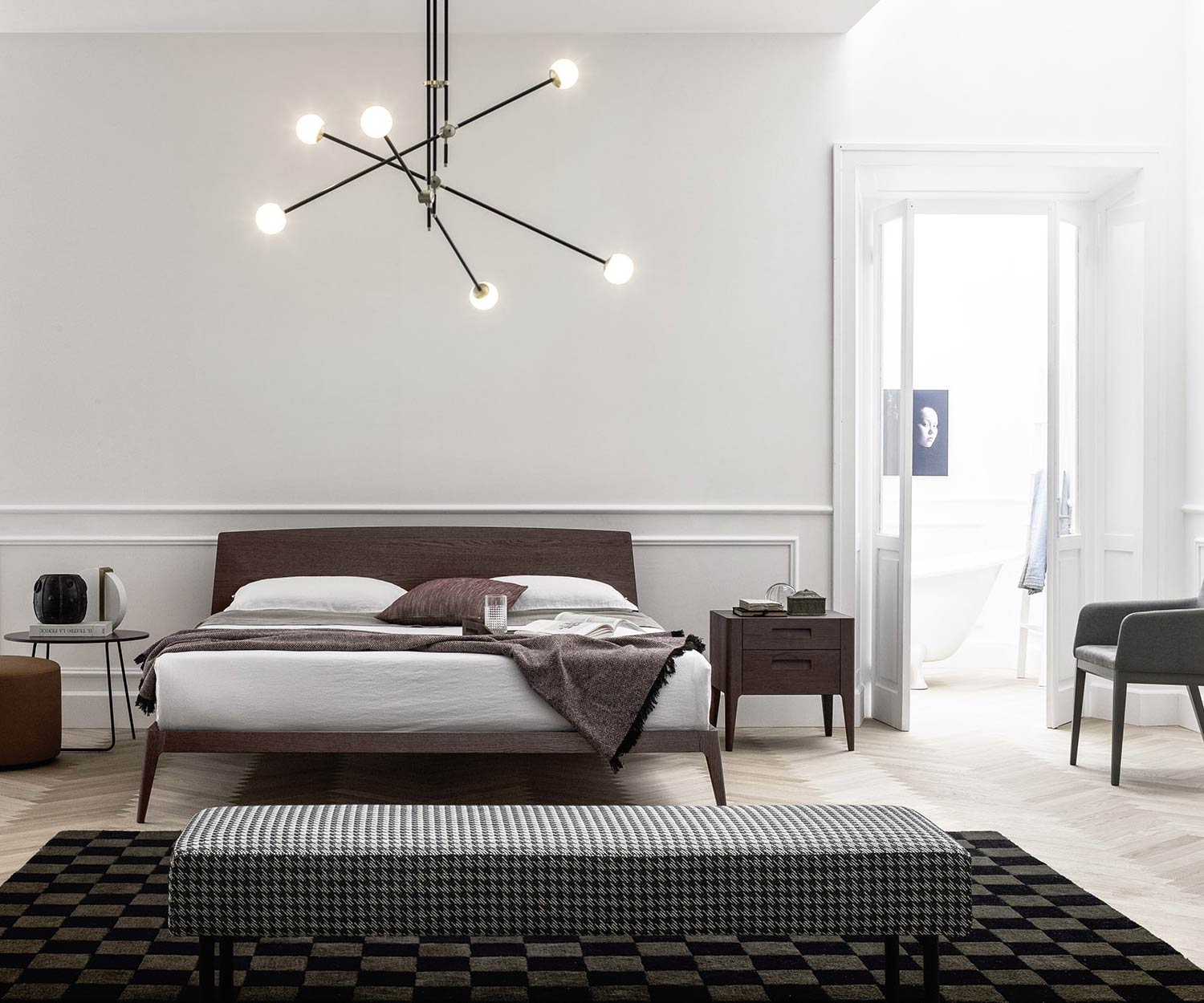 Table de nuit design Giotto de Novamobili avec 2 tiroirs en chêne terra