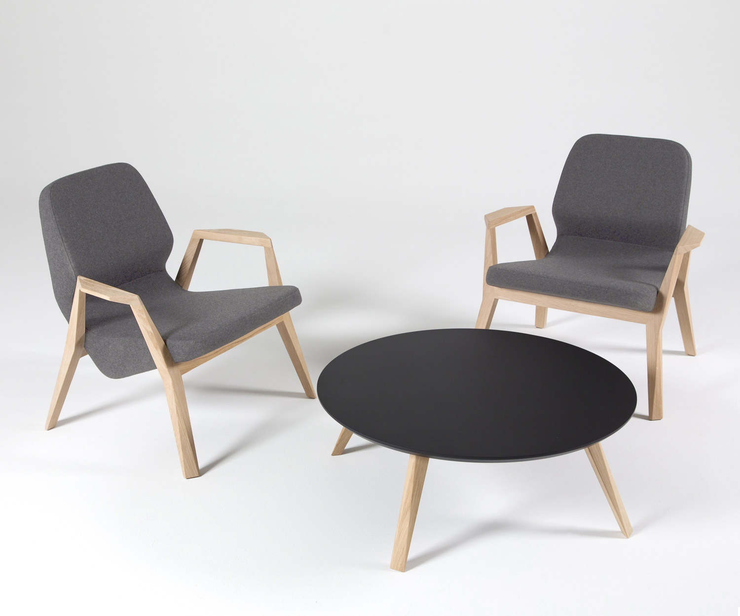 Modern Prostoria Poltrona di design obliqua con braccioli