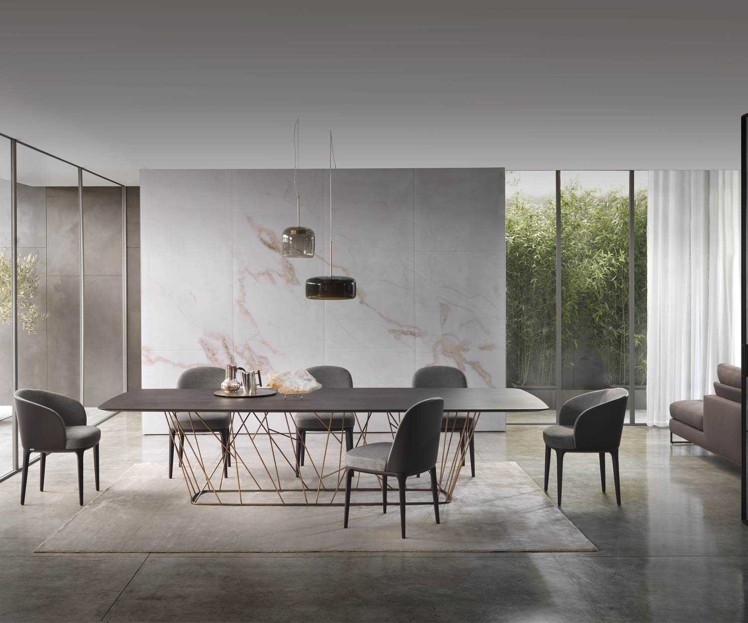 Tavolo da pranzo dal design moderno Piano del tavolo rifinito con impiallacciatura in rovere