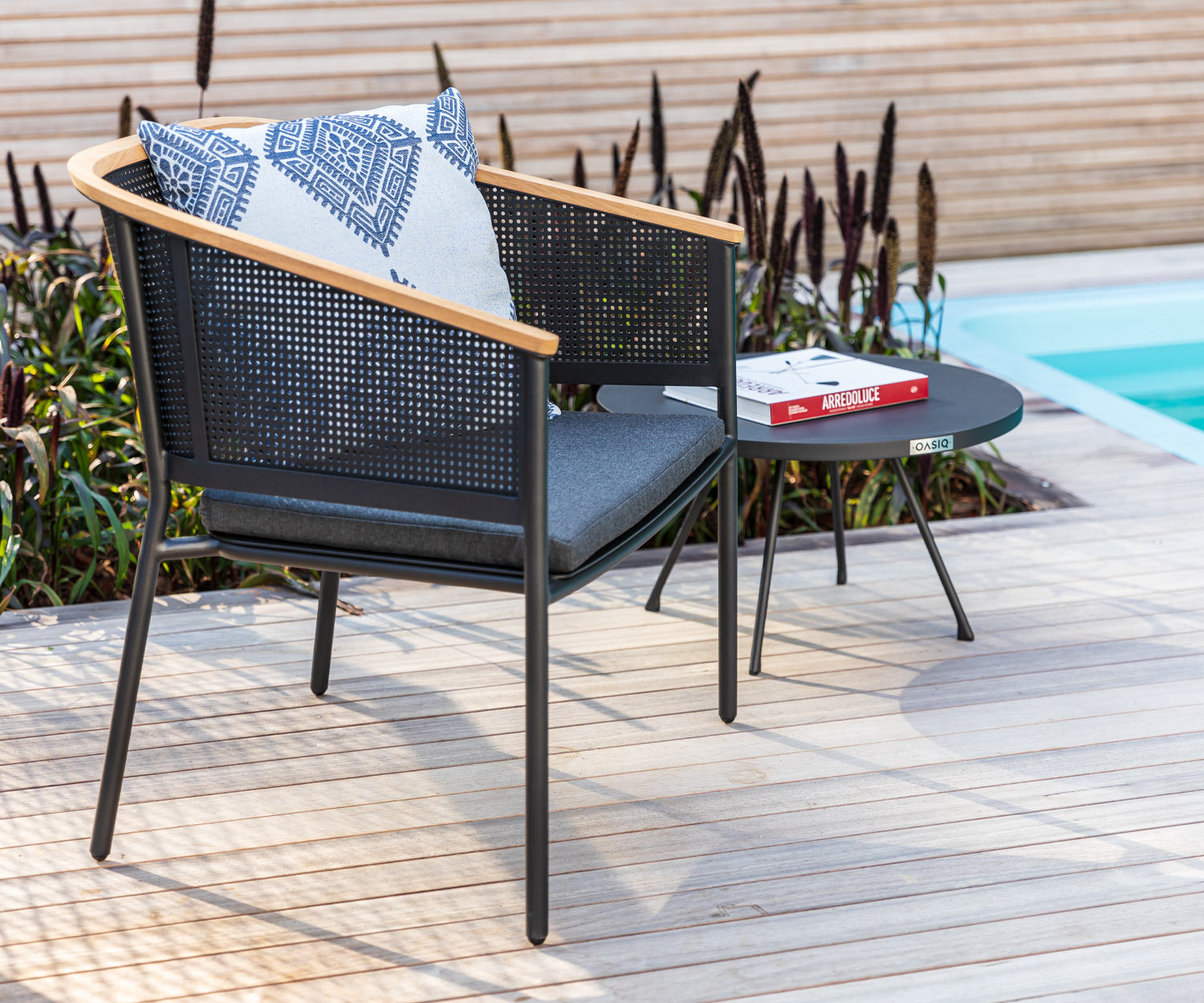Tavolino e tavolo da giardino di design in alluminio di alta qualità Oasiq Attol