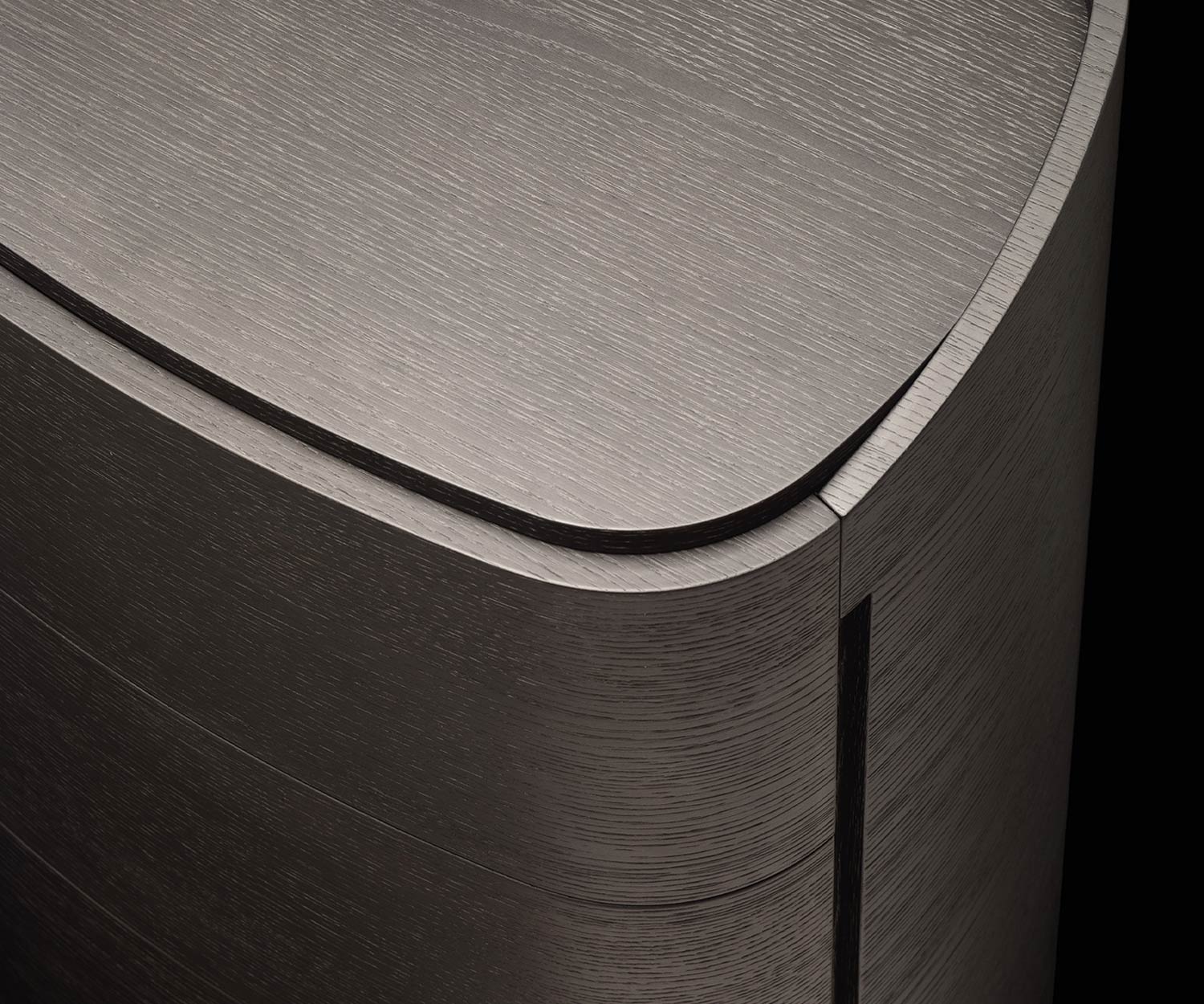Exklusive Livitalia Design Holz Kommode Round mit rundem Kantenprofil in Eichenfurnier
