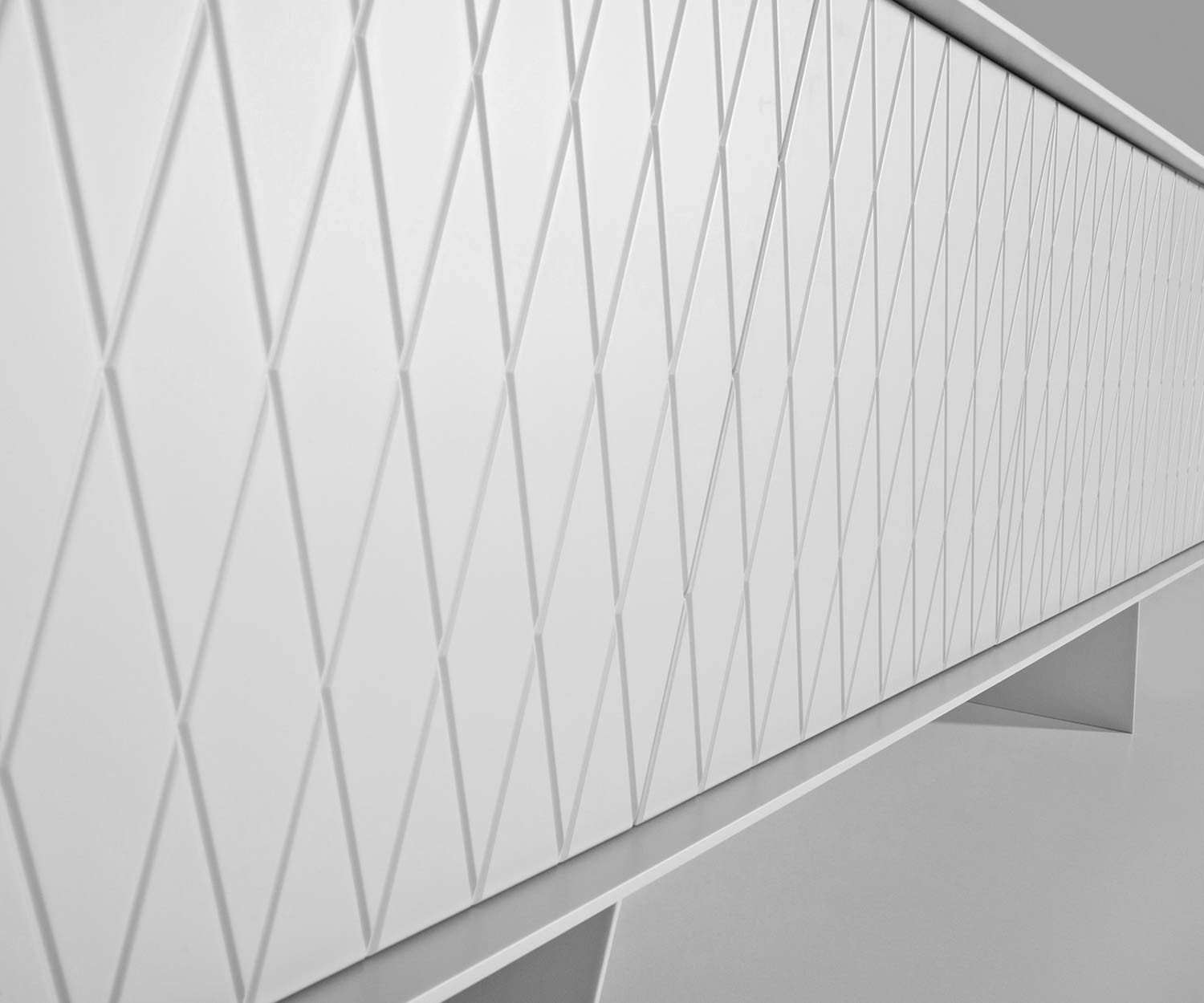 Modernes al2 e klipse 003 Design Sideboard Rauten Muster Schrägansicht