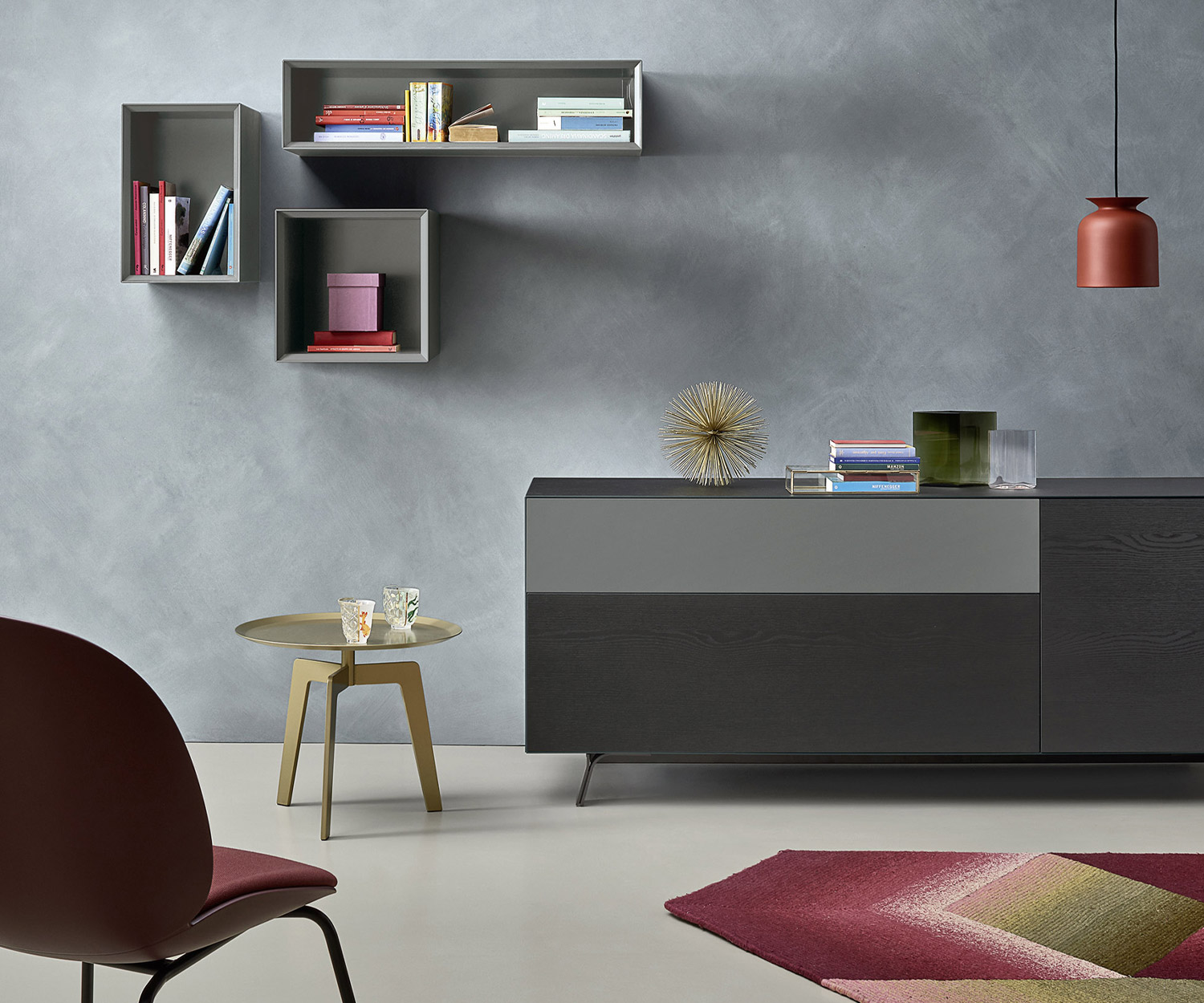 Der Design H&auml;ngeschrank Minimal von Livitalia hat Kanten auf Gehrung geschnitten und kann auch mit einer geschlossenen Varianten angebracht werden