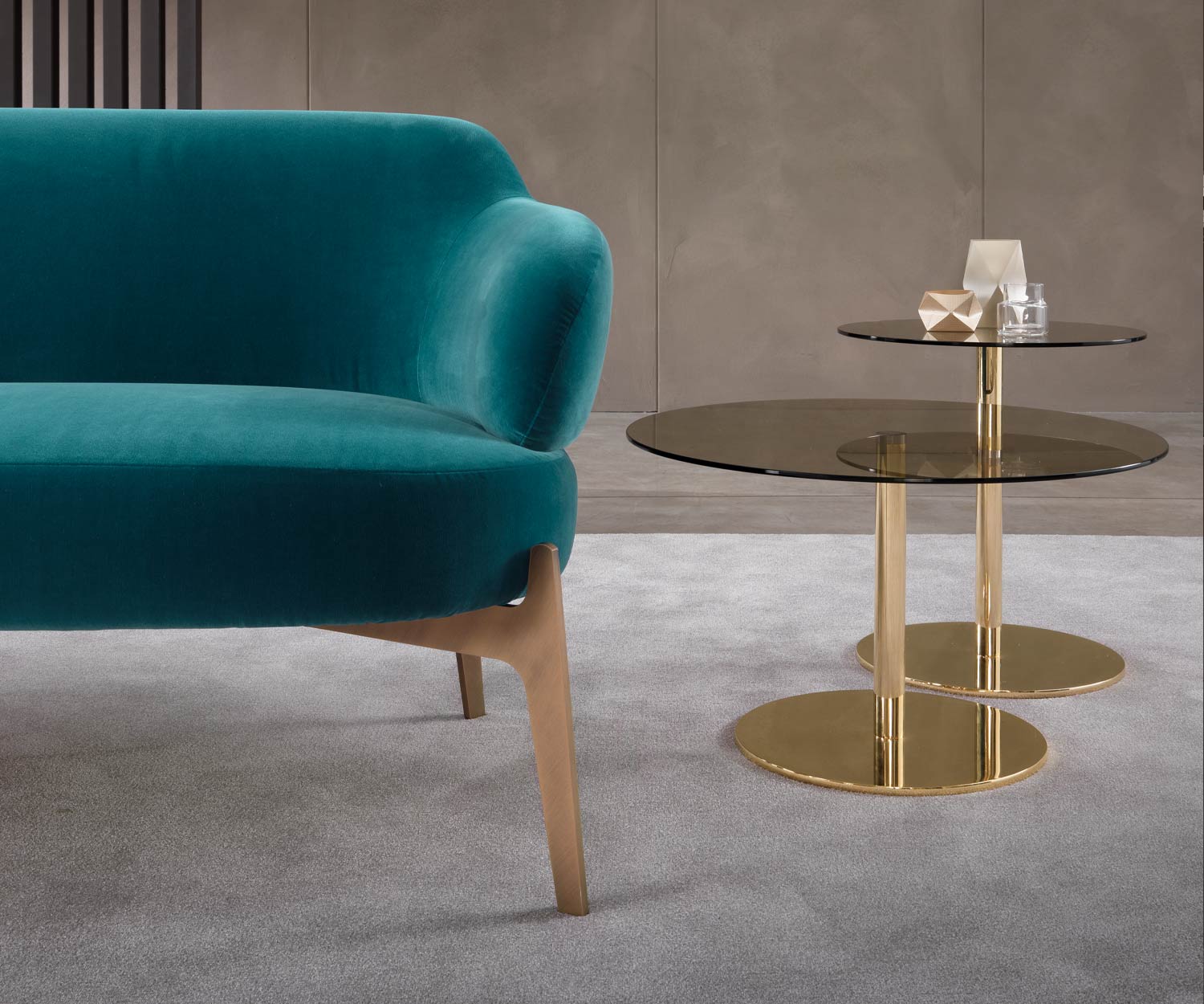 Moderno Marelli Tavolino di design Break con struttura in ottone e piano in vetro