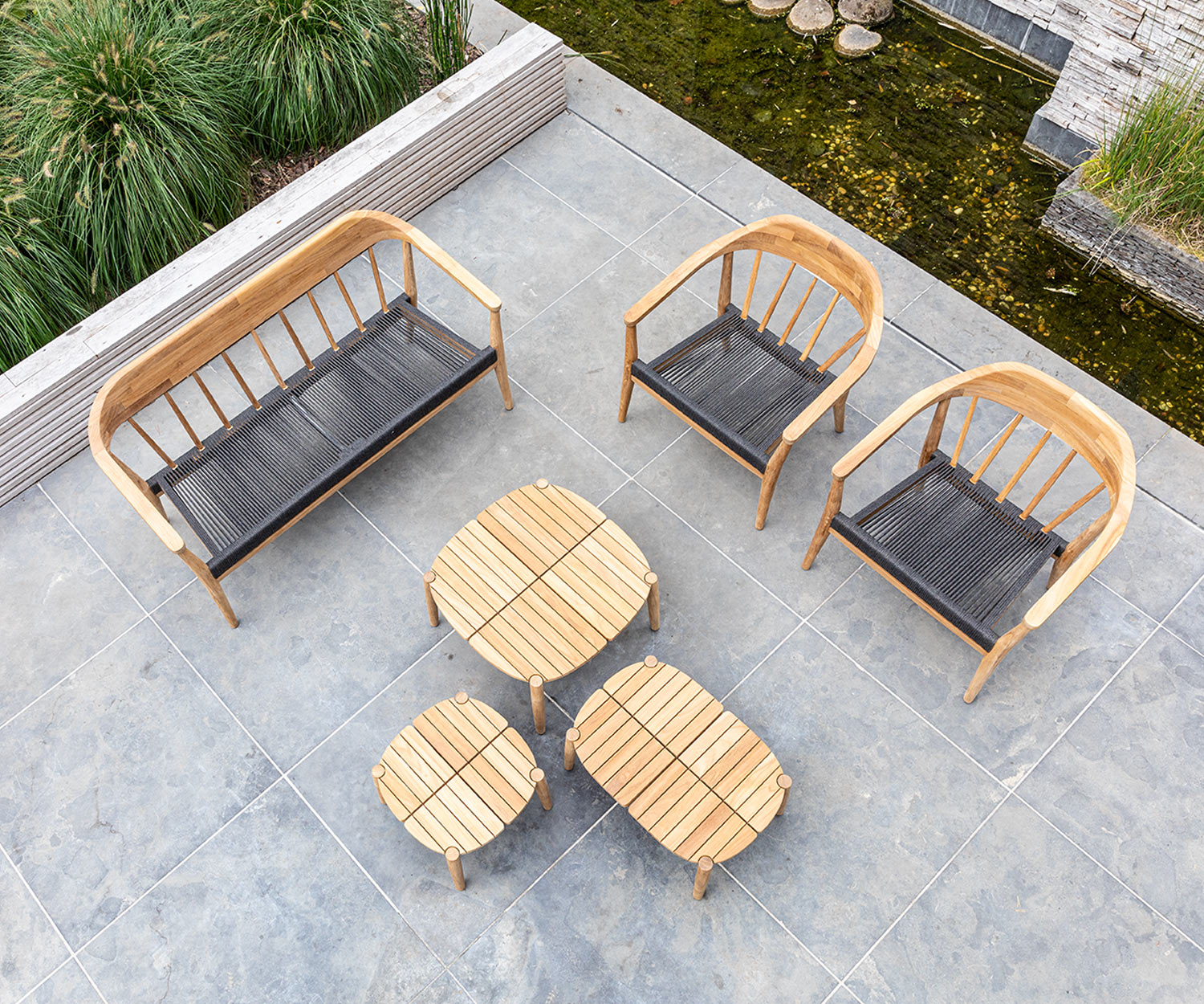 Wetterfester Oasiq Copenhagen Design Loungesessel mit Beistelltisch