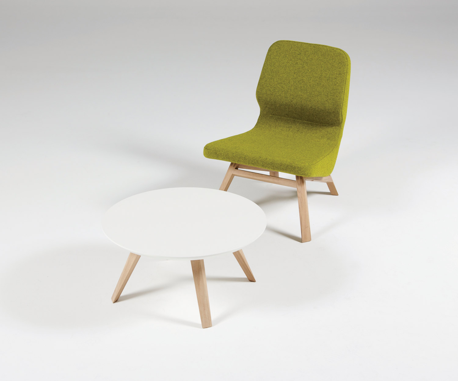 Exklusiver Prostoria Design Beistelltisch Oblique Schwarz