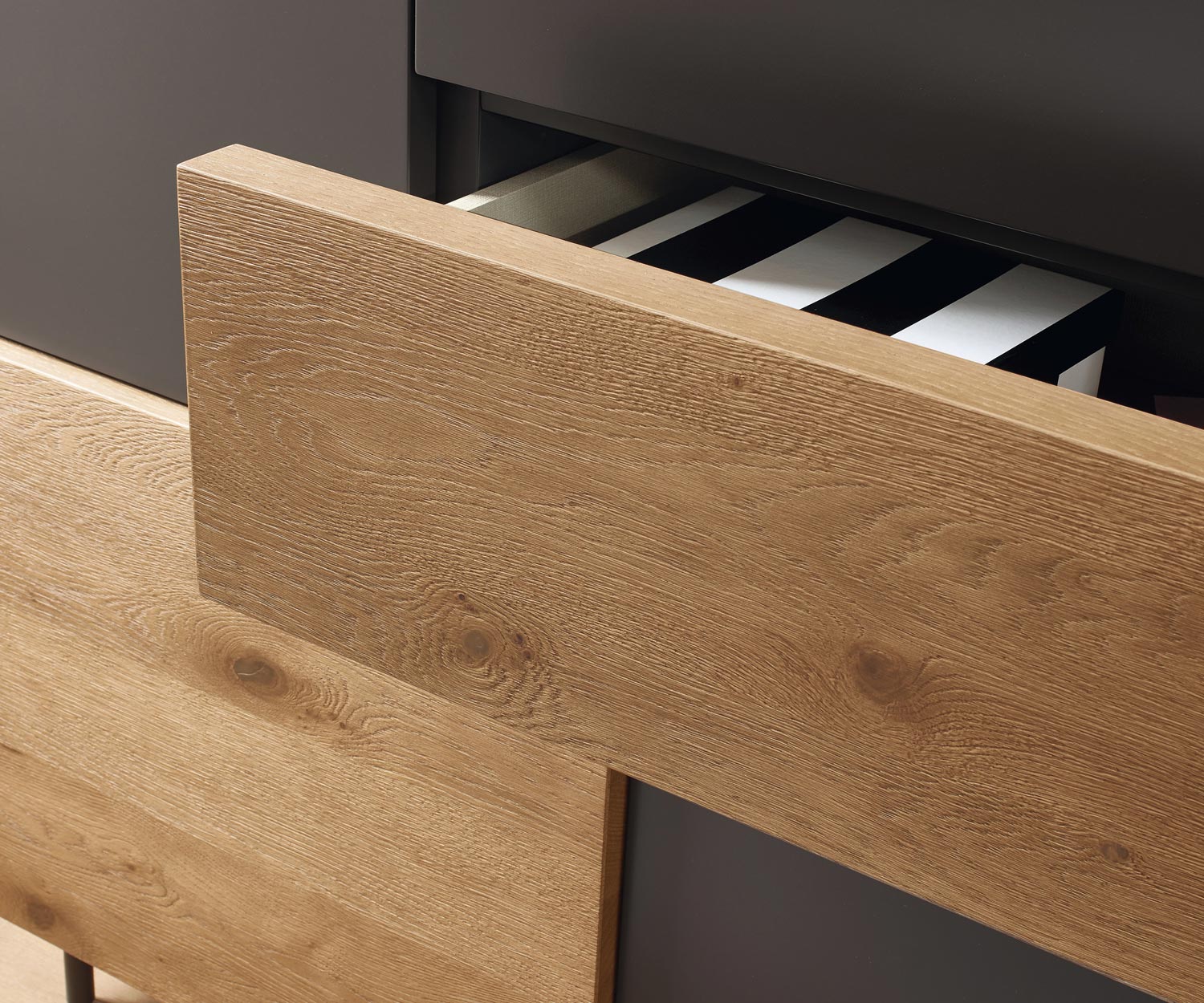 Exklusives Livitalia Design Sideboard Incontro matter Lack Dunkelgrau Eiche Echtholz