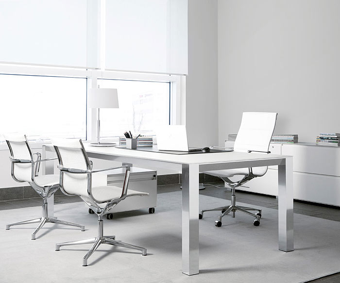 Design Buerotisch ICF P80 Manager mit HPL Tischplatte