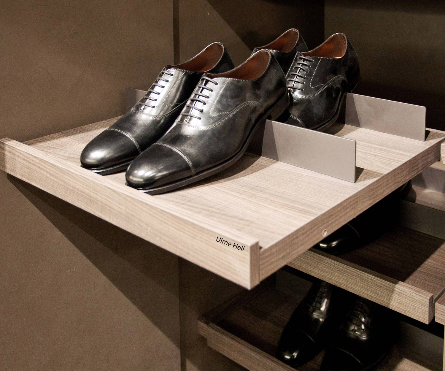 Moderner Livitalia Design Schuhschrank mit LED Beleuchtung