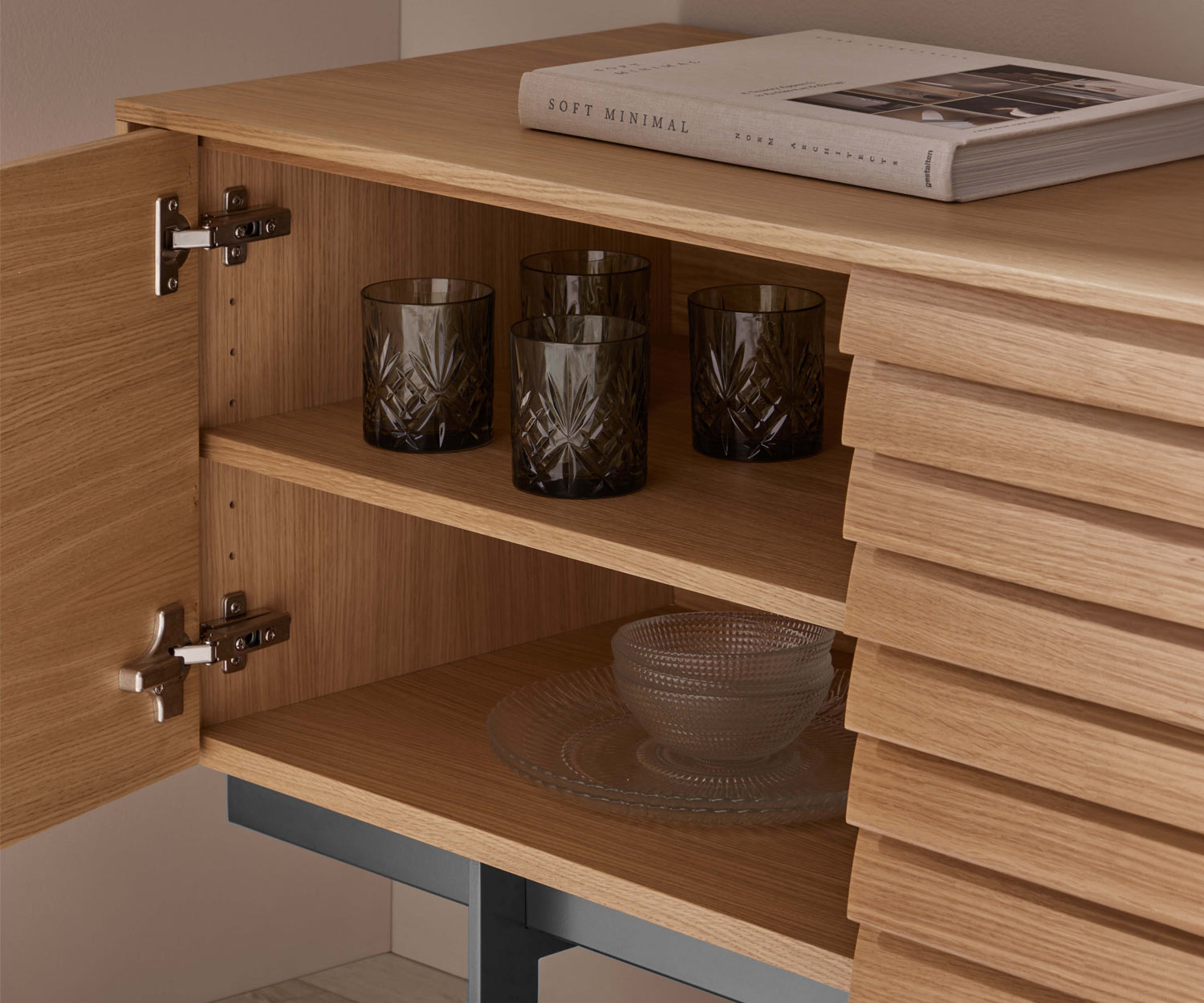 Punt Susses Sideboard Eiche Schubladen offen